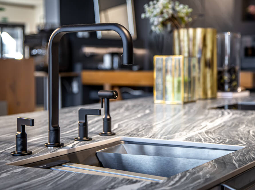 kitchen sink and countertop combo​